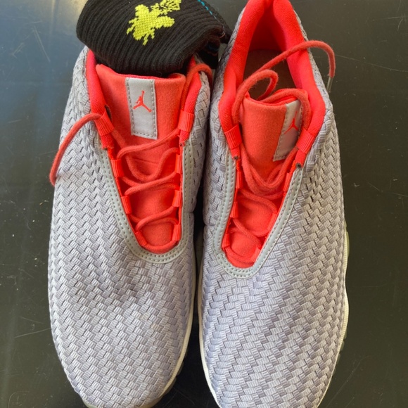 2015 Jordan Future Low 'Wolf Grey Infrared' Sz 7Y - Picture 3 of 6